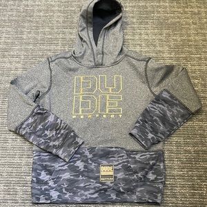 Dude Perfect Battles sweatshirt youth medium